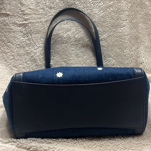 KATE SPADE NEW YORK Slide Daisy Tote - Picture 16 of 17